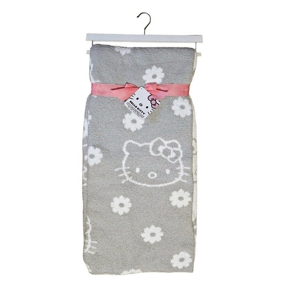 New Hello Kitty Super Soft Throw Blanket Gray & White 50" X 60" TikTok Viral - Picture 1 of 5
